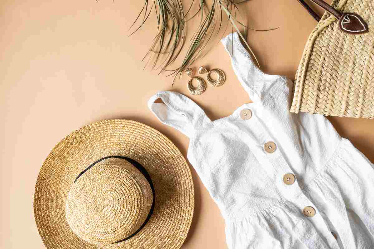 5 outfit da viaggio estivi che puoi replicare per meno di 100 euro