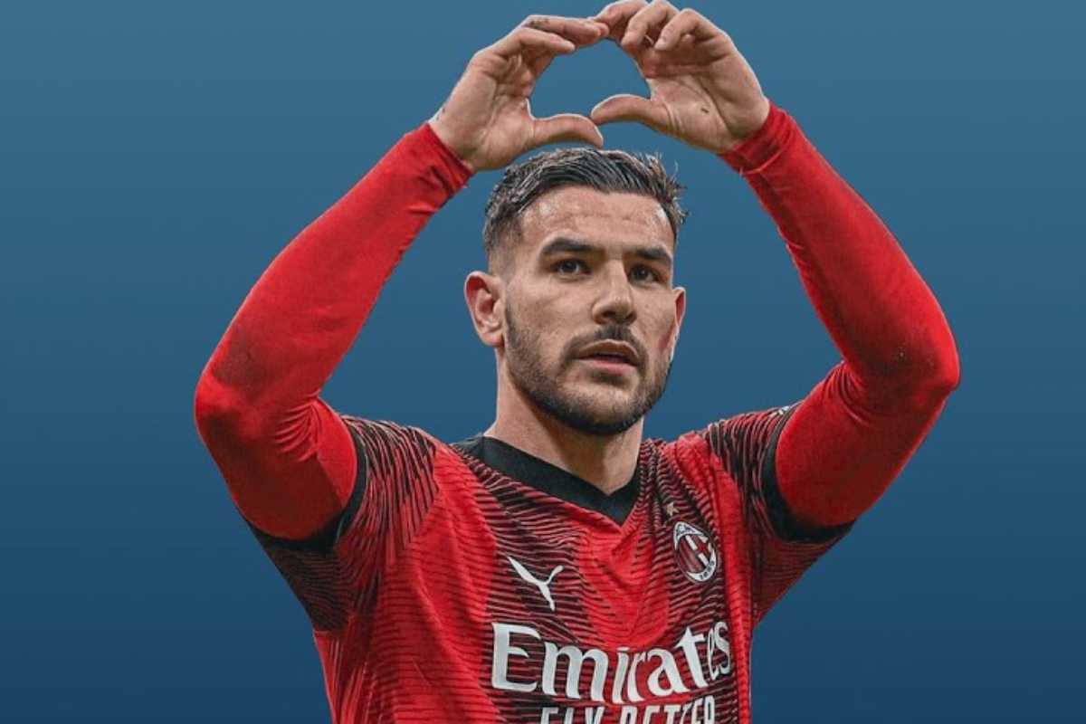 Theo Hernandez saluta il Milan